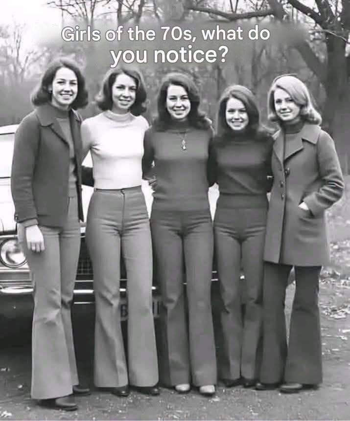 Girls in the 1970s: What Detail Do You Notice First in This Vintage Photo?